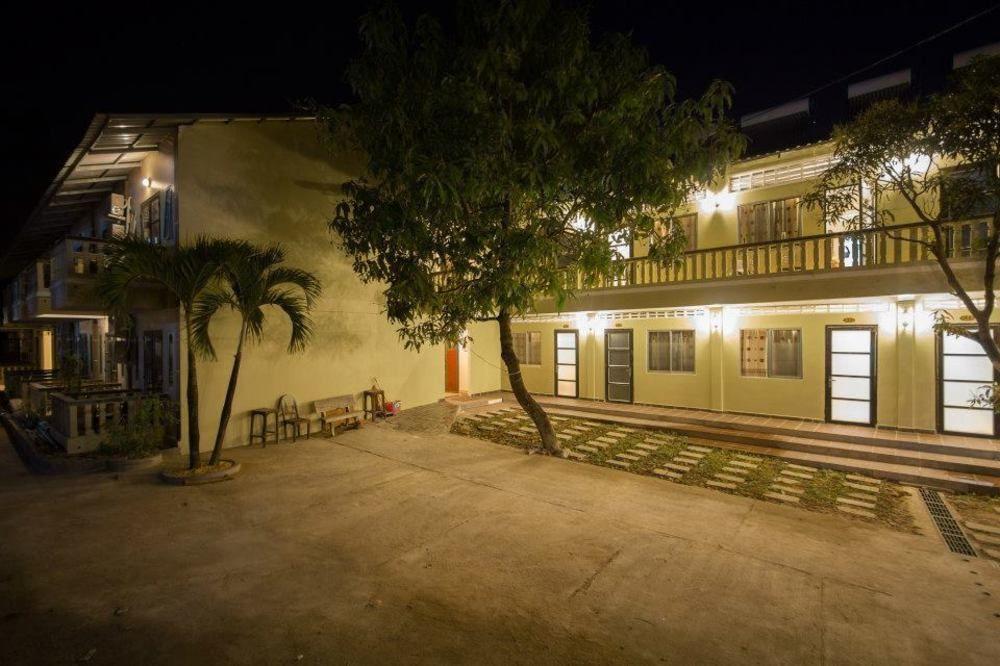 Sakal Guesthouse Restaurant & Bar Sihanoukville Eksteriør billede